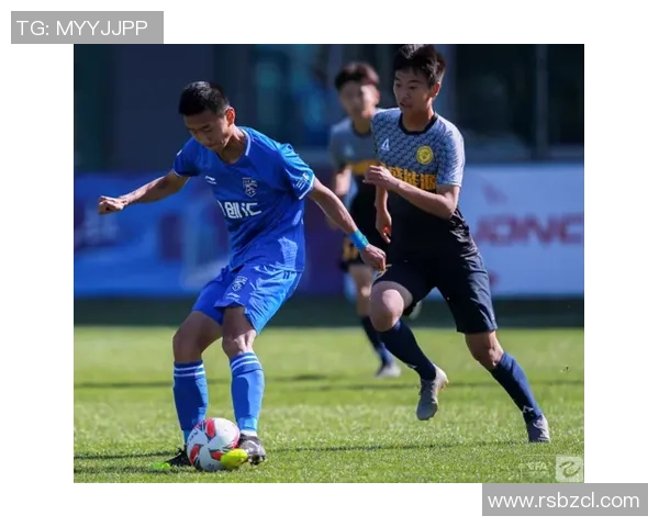 武汉篮球队在邀请赛中以98分高居积分榜首位展现强劲实力